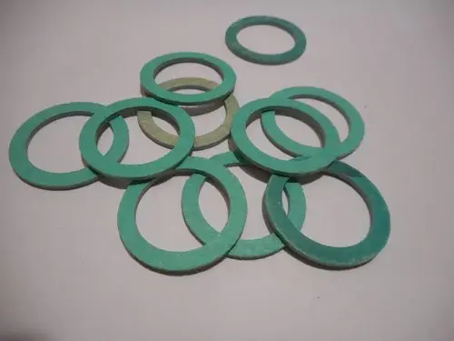 Set mit mehreren dichtenden runden Ringen in Grün. Diese Remeha-Dichtungen sind geeignet für verschiedene Anwendungen in Heizungsanlagen.